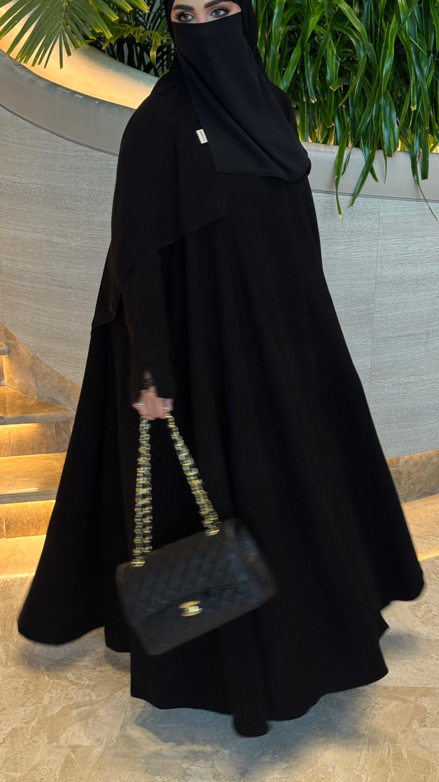MUDHAWI ABAYA | عباية مضاوي